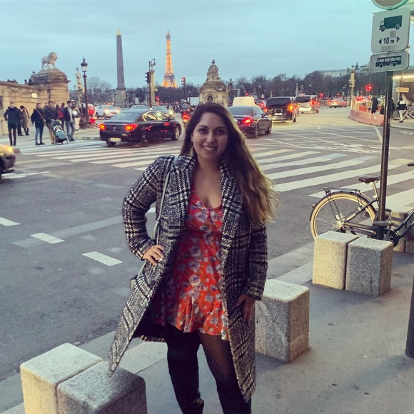 Meet your Posher, Amanda - Picture 1 of 1